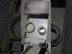 삽입 베어링 UCP205 설치 중인 베개 블록 베어링